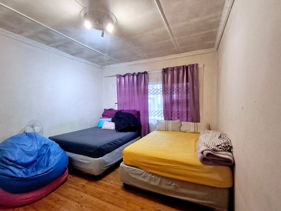 5 Bedroom Property for Sale in Summerpride Eastern Cape